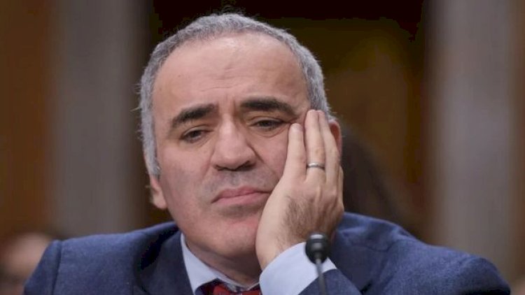    Harri Kasparov terrorçu və ekstremistlər siyahısına əlavə edildi   