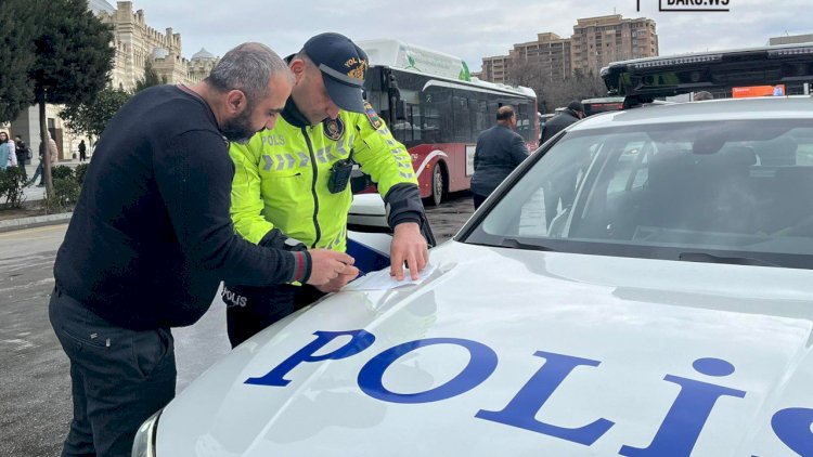    Polis “28 May“ stansiyasının qarşısında maşın saxlayan sürücüləri cərimə edir   - 80 AZN...
