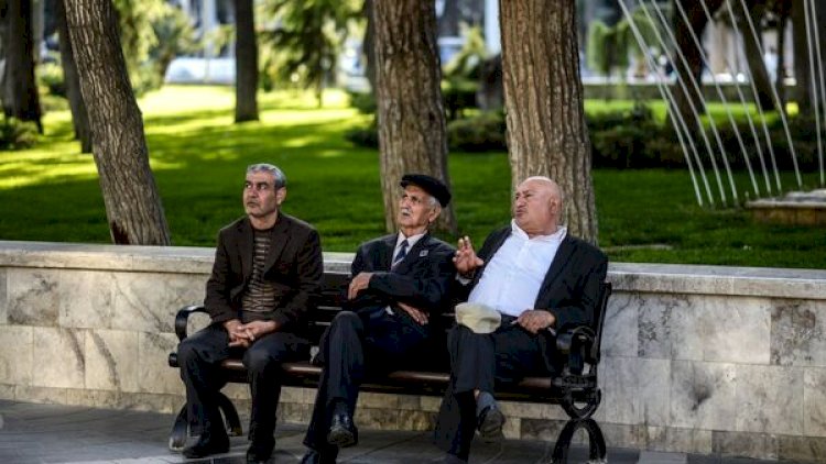    Bu kişilər pensiyaya 5 il tez çıxacaq   