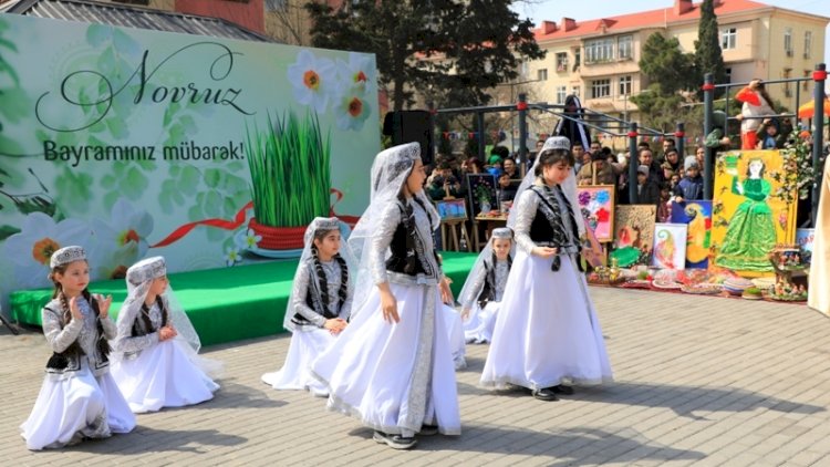    Abad məhəllələrdə Novruz şənliyi - Fotolar   