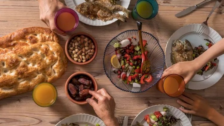    Həkimlərdən iftarla bağlı tövsiyələr   
