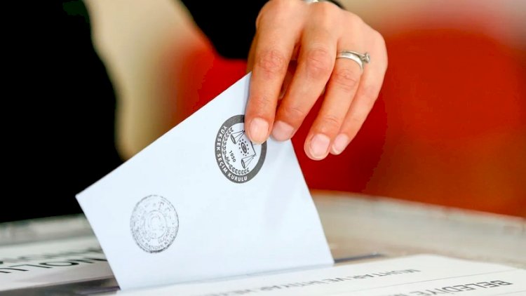    Türkiyədə bələdiyyə seçkiləri: Əsas şəhərlərdə CHP liderdir   