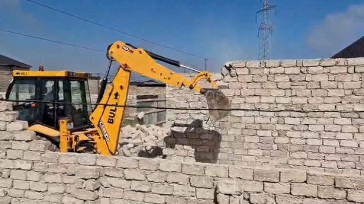    Suraxanıda qanunsuz tikililər sökülür - Video    