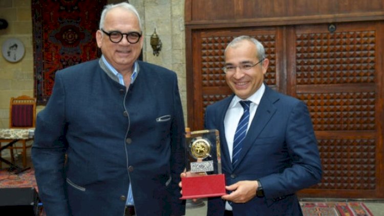    Mikayıl Cabbarov Dünya Güləş Birliyinin prezidenti ilə görüşdü   