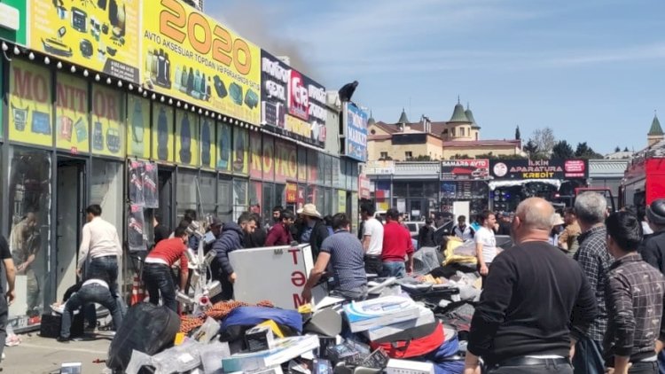    Bakıda maşın bazarında   YANĞIN