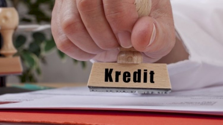    Əhalinin banklara nə qədər kredit borcu var?    