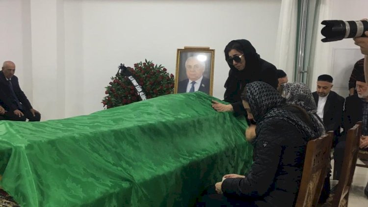    Hadı Rəcəbli dəfn olundu    
