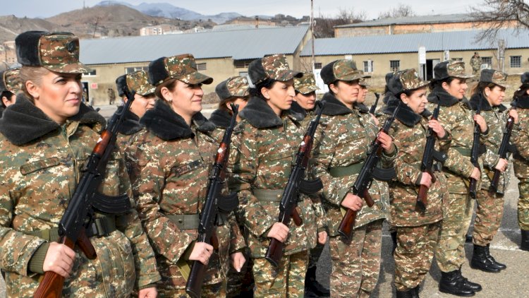    Ermənistanda qadınlar orduya çağırılır: 6 ay...   