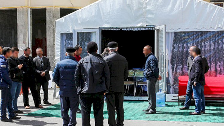    Bakıda DƏHŞƏT: Hamamda qızla oğlanın meyiti tapıldı    