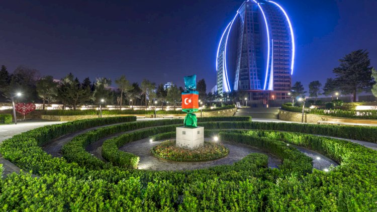    Xətaidə yeni park salınacaq - Köhnə evlər söküləcək   