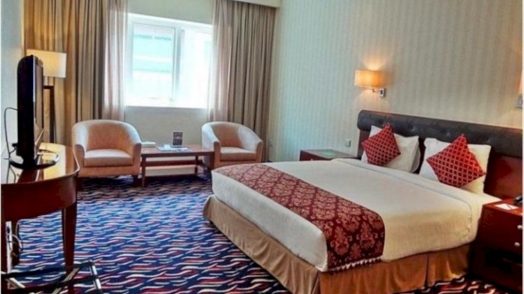    Boş qalmış otel otaqları: Kamera qorxusu, yoxsa...   