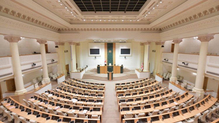    Gürcüstan qarışdı: Parlamentin bütün iclasları ləğv olundu    