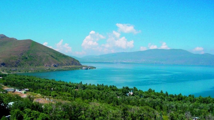    Bu xəbər Ermənistanı silkələdi: Göyçə və Zəngəzur Azərbaycana qaytarılır!    