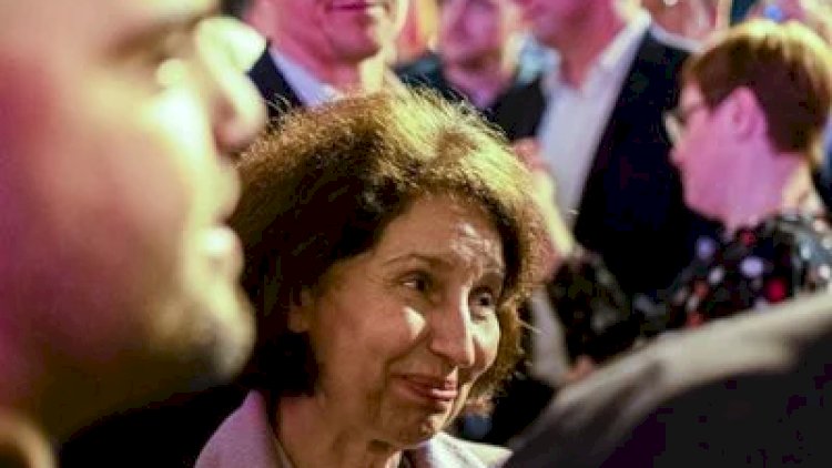    Makedoniyada ilk dəfə qadın prezident seçildi   