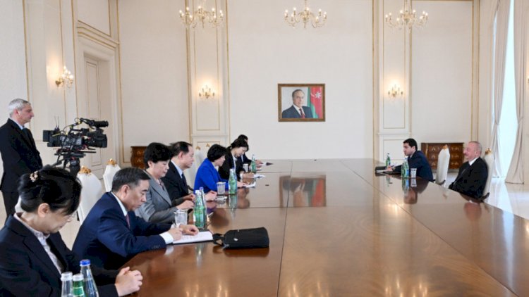    İlham Əliyev Şen Yueyueni qəbul etdi - FOTO    
