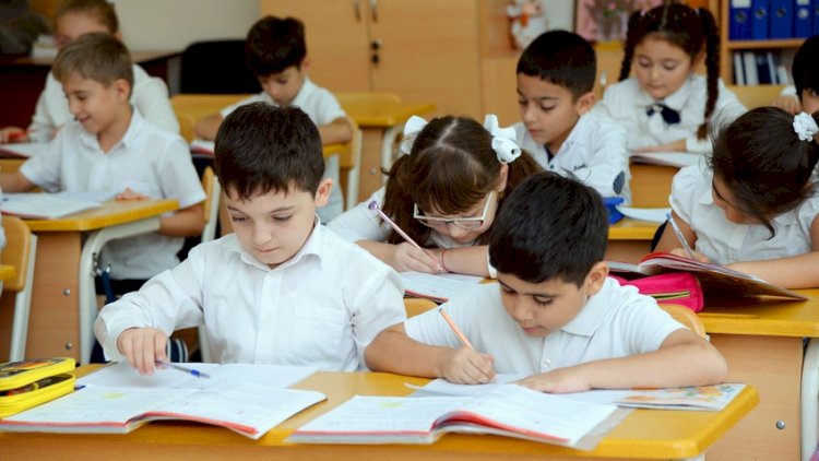    Azərbaycanda rus bölməsi üzrə sinif sayı artırıla bilər    