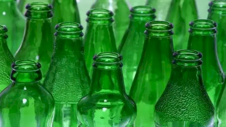   Mineral sulan niyə yaşıl butulkalarda istehsal olunur? - Maraqlı 3 səbəb    
