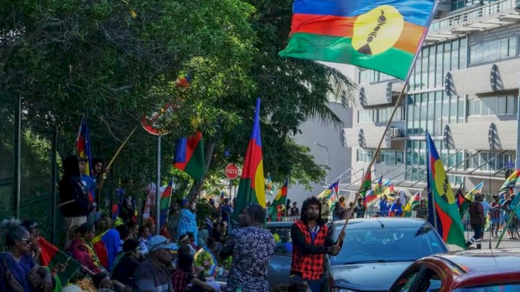    Yeni Kaledoniya xalqının azadlıq mübarizəsi Makronun ambisiyalarına qarşı   