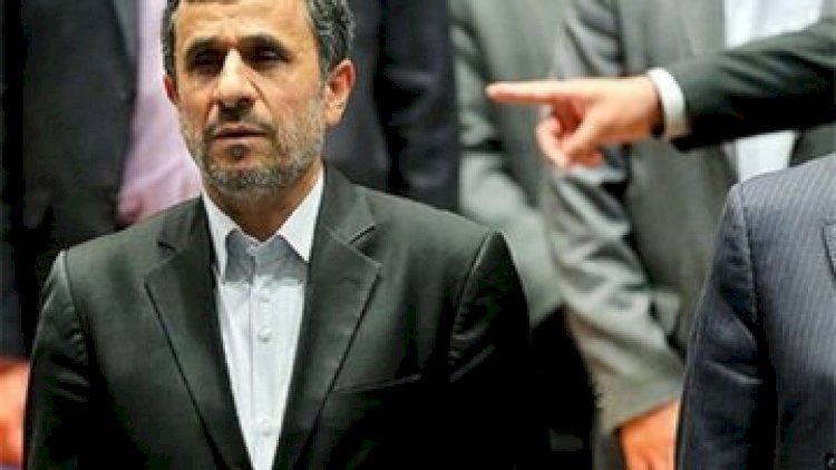    Əhmədinejadın matəmdə qara paltar geyməməsi müzakirə doğurdu   