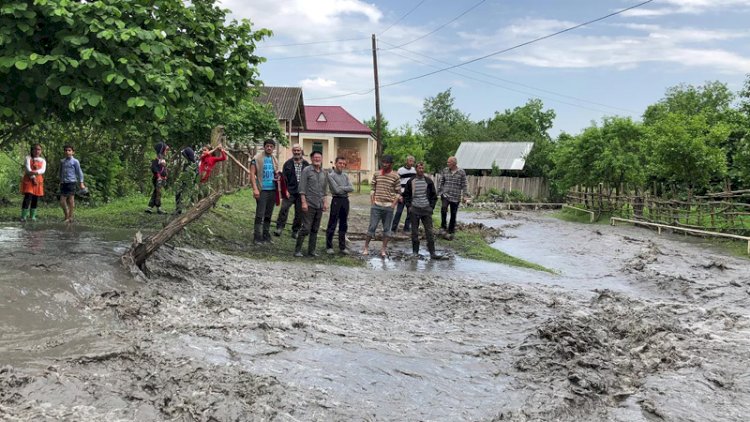    Zaqatalada məktəb və bağçada dərslər dayandırıldı    