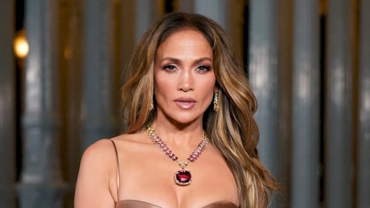    Cennifer Lopez Azərbaycanda çıxış edə bilər   