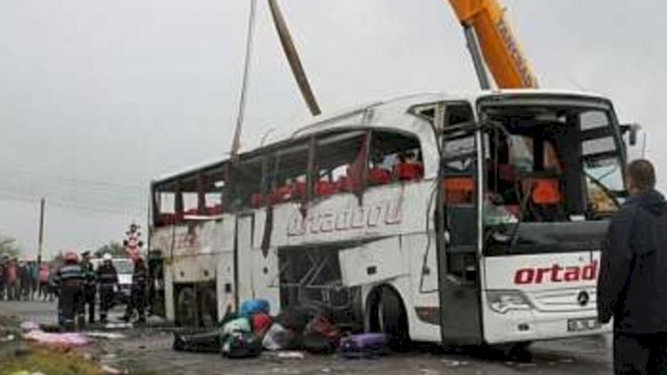    İranda avtobus qəzası - Ölən və yaralananlar var    