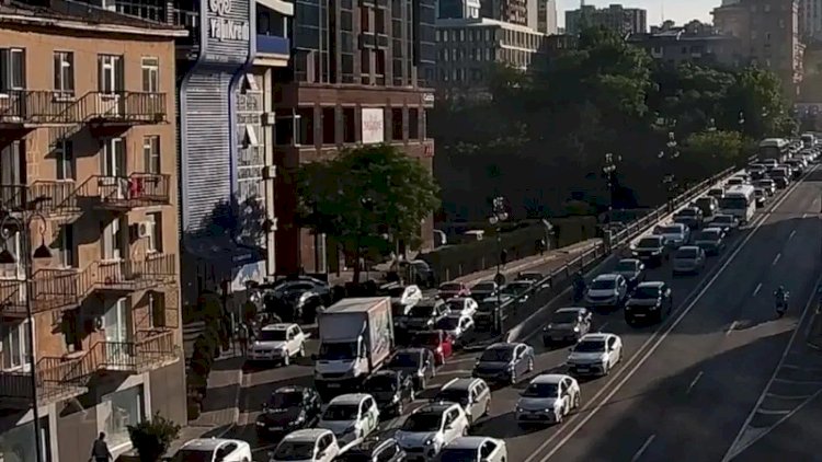    Paytaxtın bu yollarında tıxac var - SİYAHI   