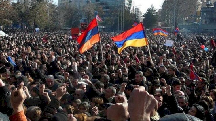    “Mayın 26-da başlayır” - İrəvanda çevrilişə hazırlıq - FOTO    