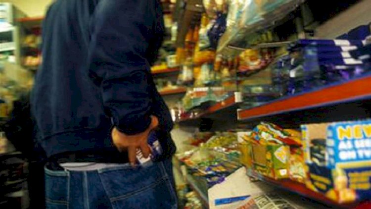    Oğurluq edən şəxsi sosial şəbəkədə ifşa edən mağaza sahibləri... - Hüquqşünasdan   VACİB AÇIQLAMA
