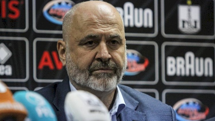    “Neftçi” baş məşqçi ilə yollarını ayırdı   