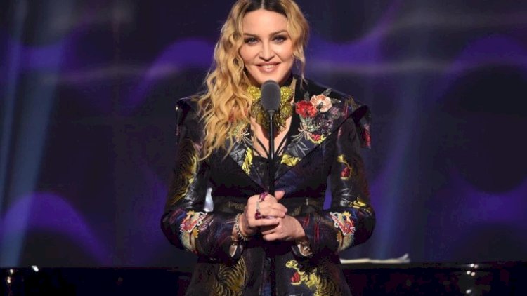    Madonnanın özündən 31 yaş kiçik sevgilisi - FOTO    