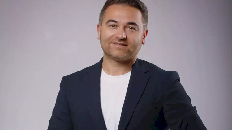    Aparıcı onu təhqir edən şəxsi ifşa etdi   