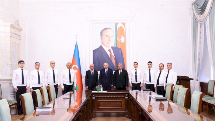    2 prokuror vəzifəsindən azad edildi   