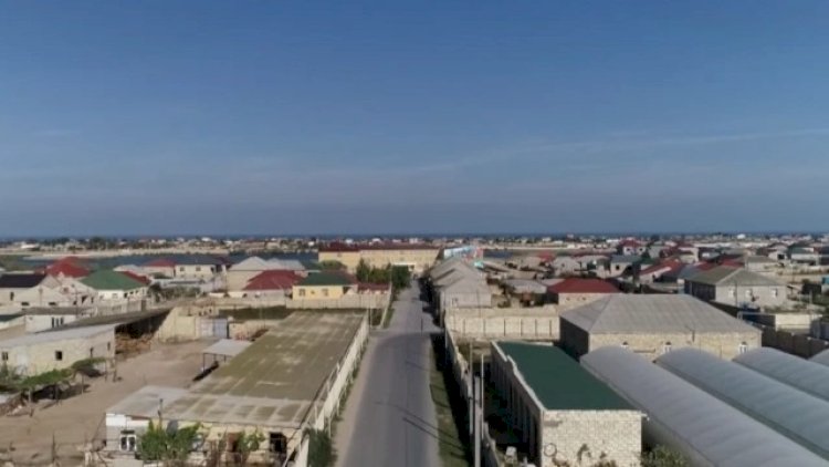    Bakıda şok hadisə: Qanlı kağıza təhdid yazıb həyətlərə atdılar   