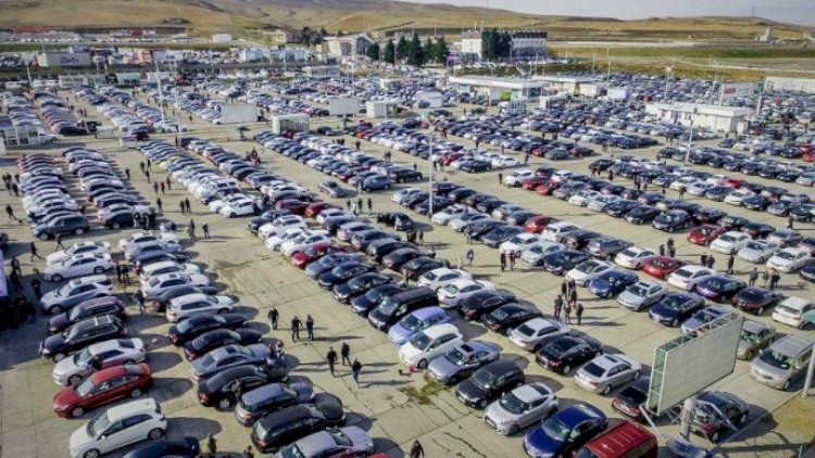    Maşın bazarında yarıbayarı ucuzlaşma: Vaxt verildi   