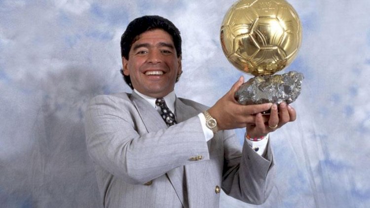    Maradonanın “Qızıl top”u hərracdan çıxarıldı    
