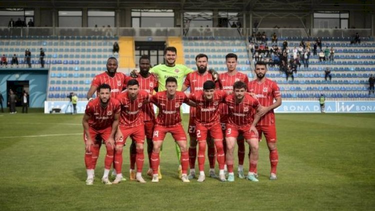    “Araz-Naxçıvan” 12 futbolçusunu yola saldı    