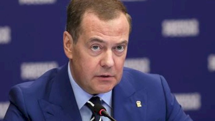    Medvedev: Qərb məhv edilməlidir!   