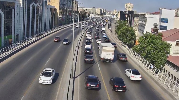    Paytaxtın bu yollarında sıxlıq var - SİYAHI   