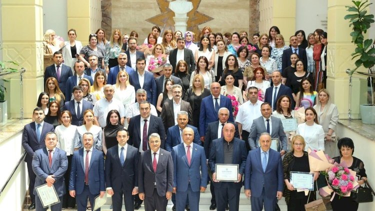   Binəqədidə Tibb İşçiləri Günü münasibətilə tədbir keçirilib - Fotolar    