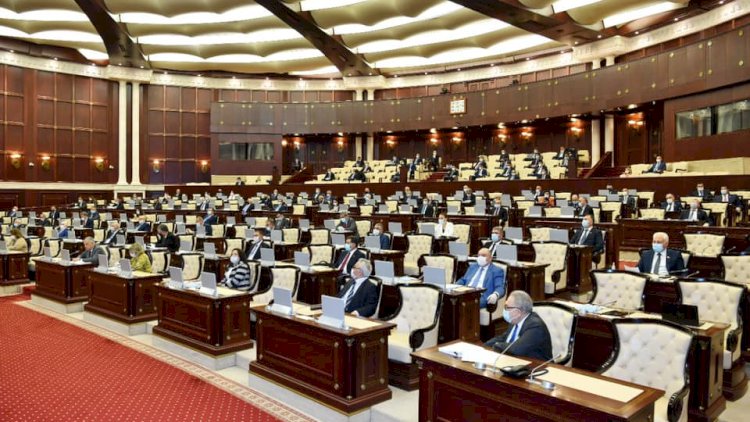    Qalmaqallı qanun layihəsi I oxunuşda təsdiqləndi   