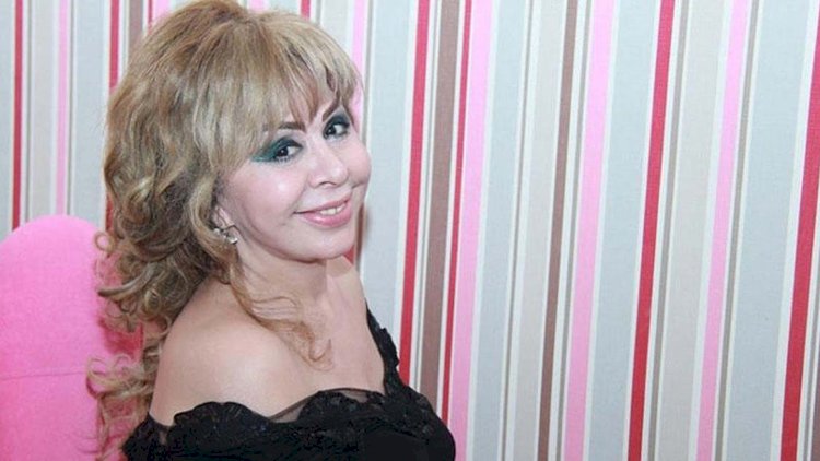    “Dedilər ki, vay-vay, Ruhəngiz efirə çıxıb güzgü satır”   