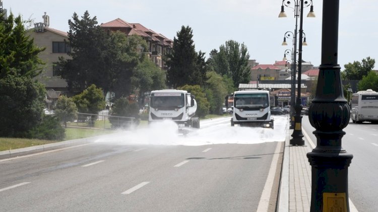    Bu gün Bakının 550 küçəsi yuyuldu - Fotolar   