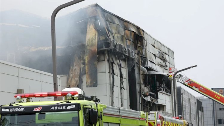    Fire engulfs battery plant, killing one worker   