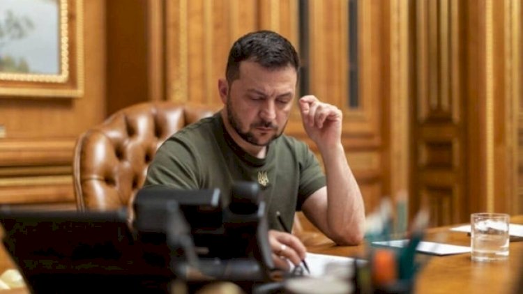    Zelenski Birləşmiş Qoşunların komandanını dəyişdi   