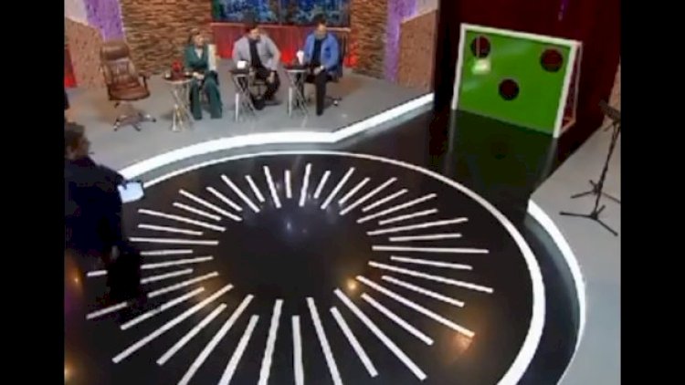    Millimizin hücumçusunun topla 3 cəhdə bacarmadığını aparıcı etdi - Video   
