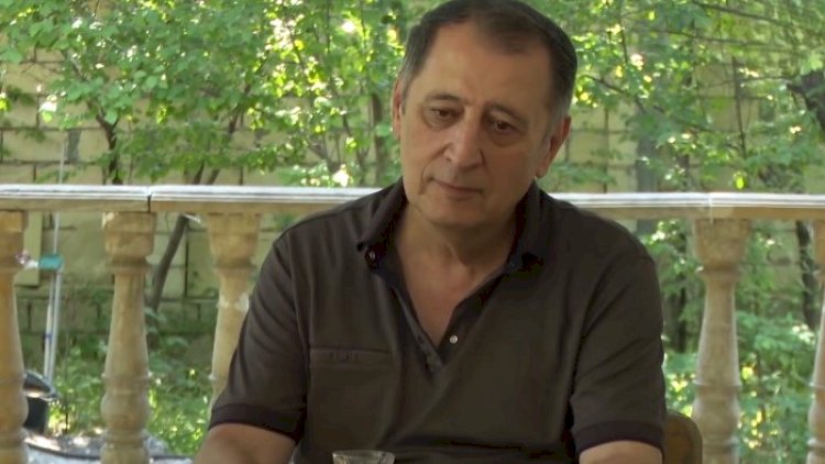    “Bir gün Prezident sərt üzünü göstərəcək və soruşacaq ki...”   
