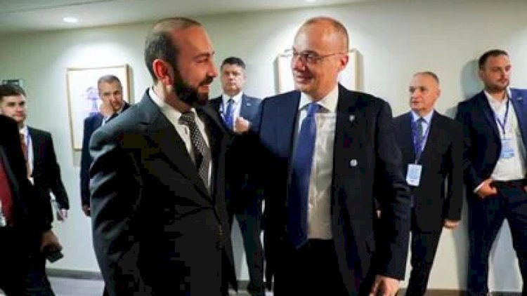    Mirzoyan albaniyalı vəzifədaşına Azərbaycan haqqında danışdı   