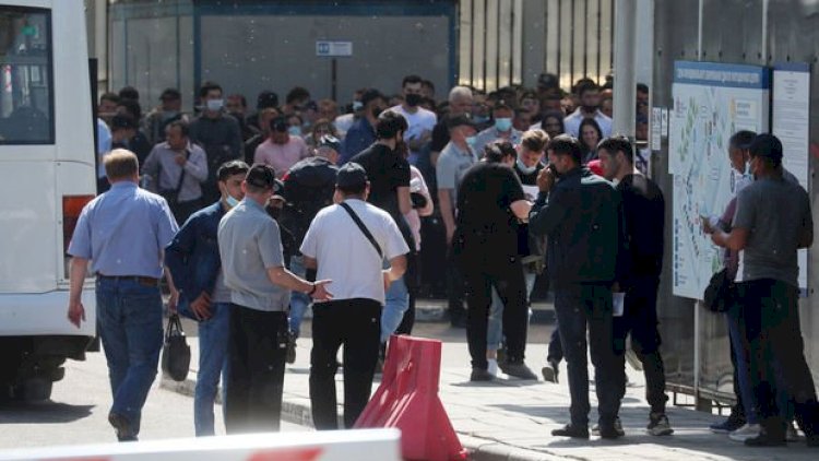    Rusiyada yaşayan azərbaycanlı miqrantlara təhlükə - Sabiq nazirdən xəbərdarlıq   