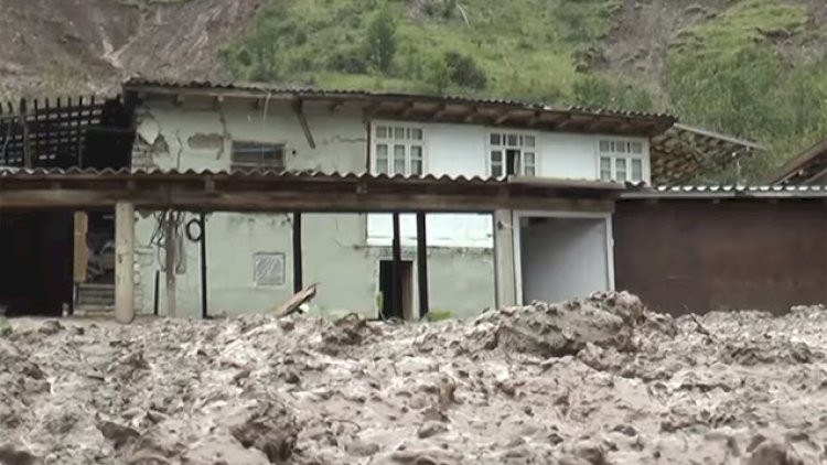    Azərbaycanda kənd palçıq altında qaldı, sakinlər köçürülür    